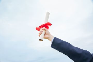 不实习学校可以不给毕业证吗